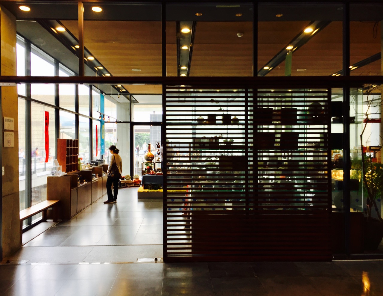  美術館に保管する【リトルポタリーウォ】