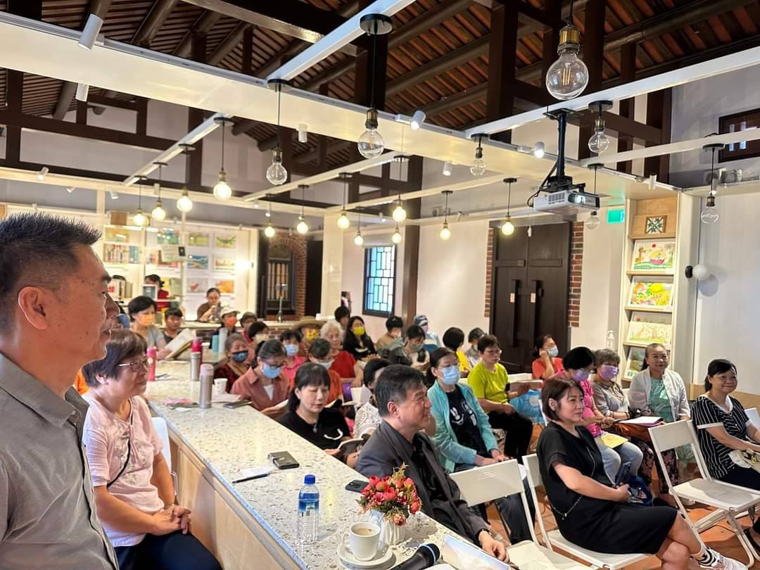 2024新北詩歌節【世代詩學論壇〈詩刊 詩社 詩風景〉】活動花絮照，共20張