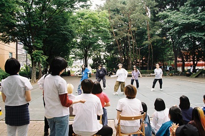 LESVOS：我們的家